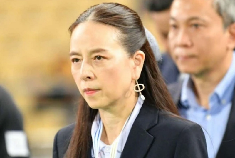 Madam Pang nghẹn ngào trước cú sập không báo trước của U22 Thái Lan